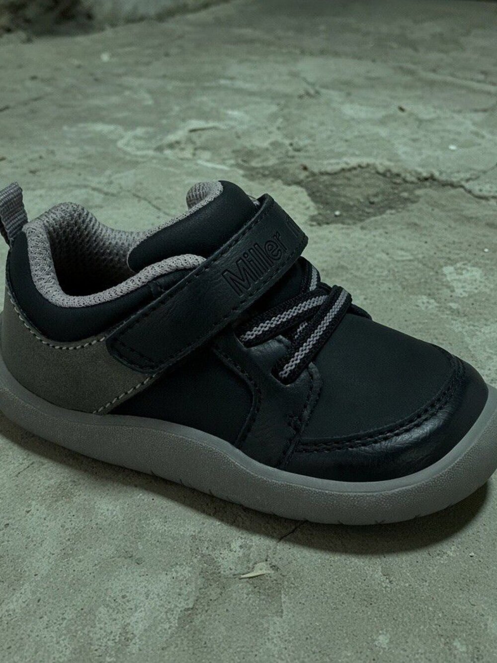 baby casual sneaker